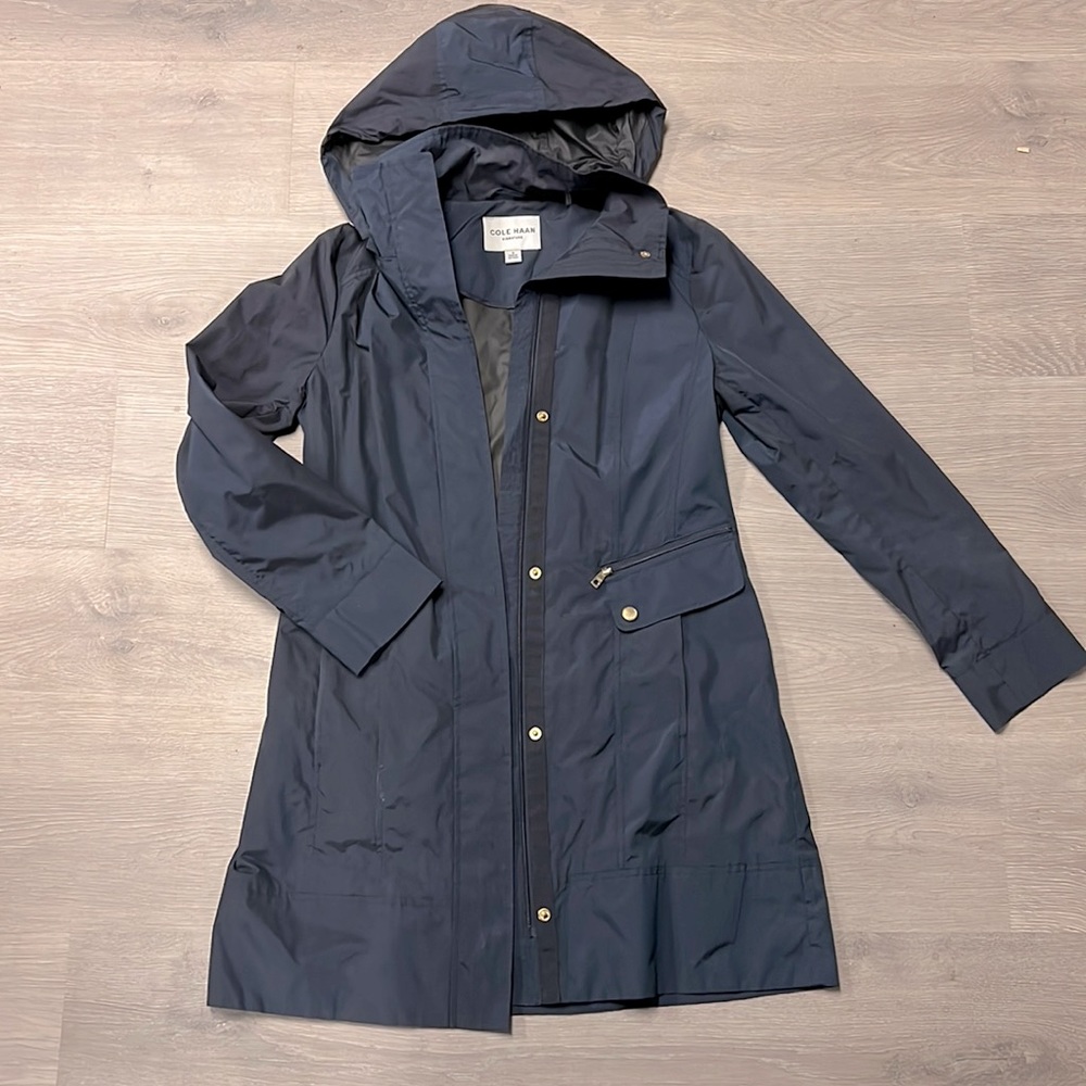 Cole Haan Women’s Rain Jacket, size S.